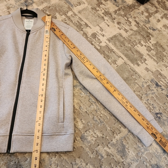 Tommy John The Go Anywear Collection Zip up jacket. Heathered grey and blue. L. - Picture 13 of 16